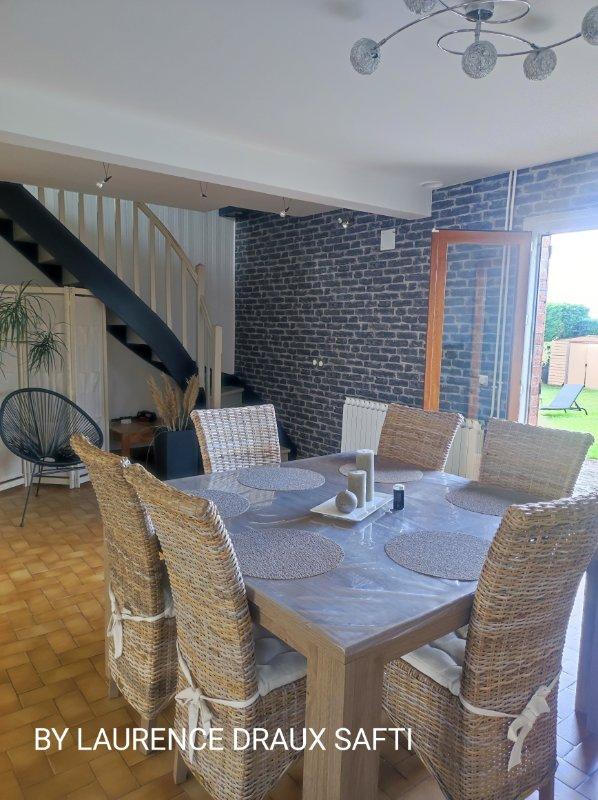 Vente de maison 6 pièces à NeuvilleSurEscaut 59293 116m², prix 233