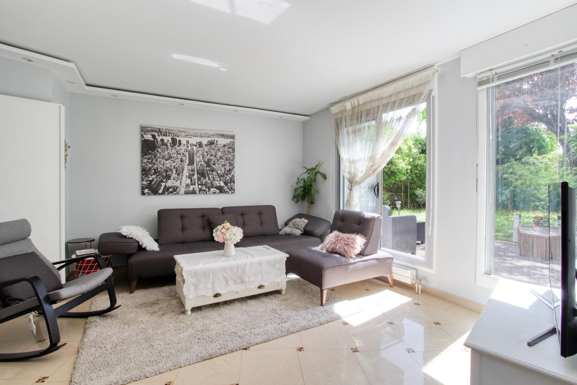 Maison a louer courbevoie - 4 pièce(s) - 86 m2 - Surfyn