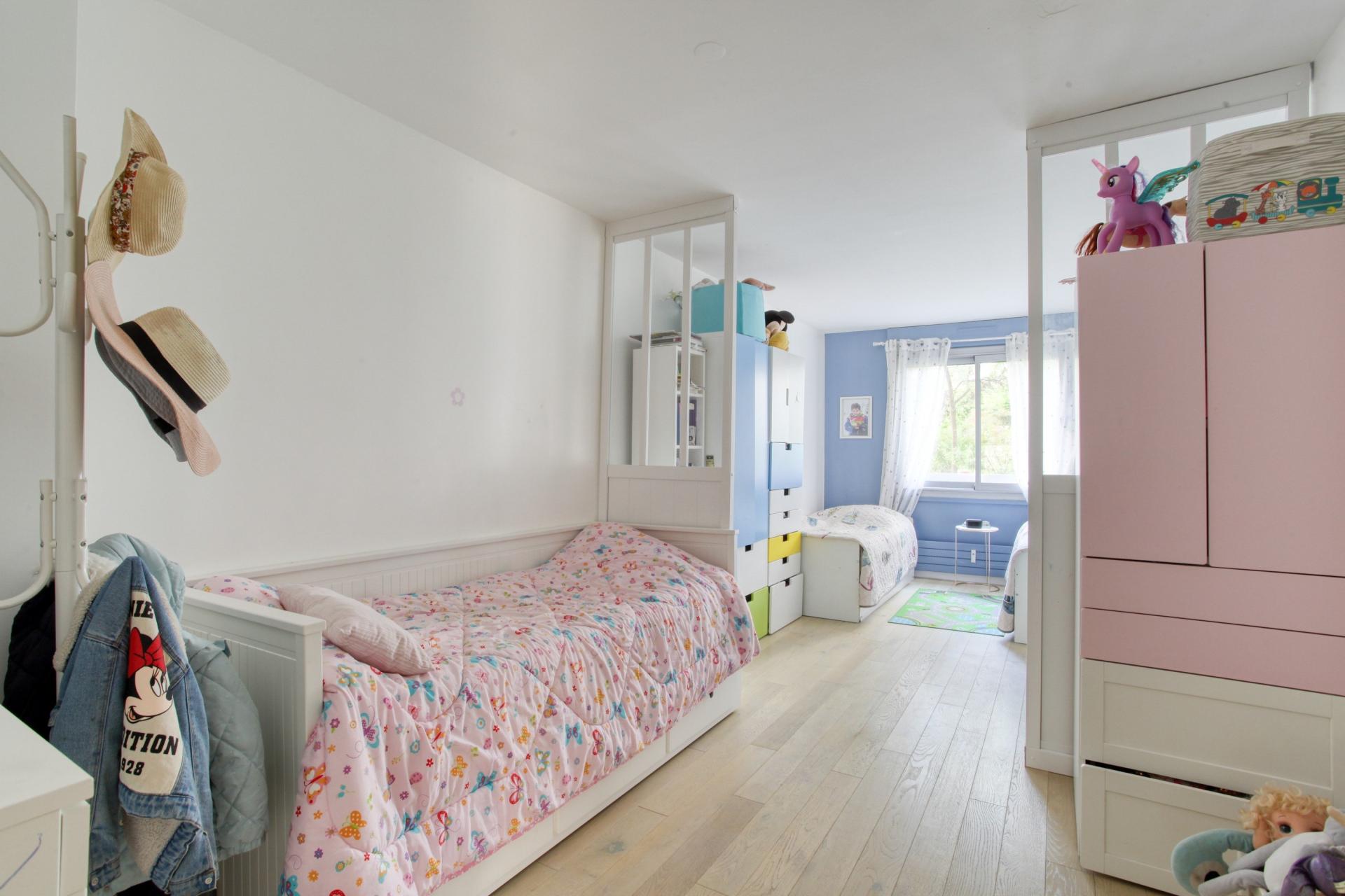 Maison a louer courbevoie - 4 pièce(s) - 86 m2 - Surfyn