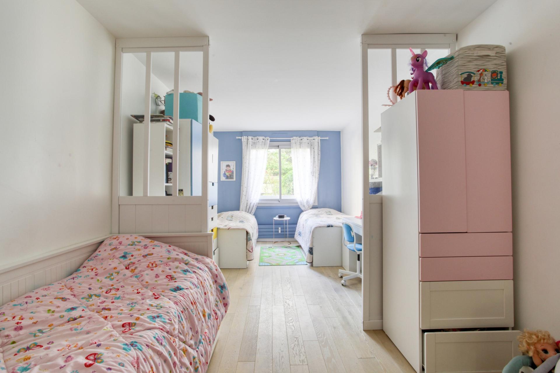 Maison a louer courbevoie - 4 pièce(s) - 86 m2 - Surfyn