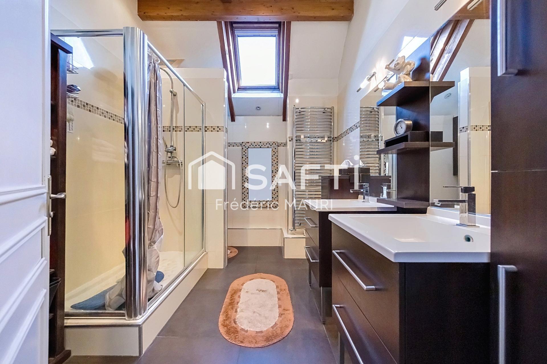 Maison a louer courbevoie - 5 pièce(s) - 130 m2 - Surfyn