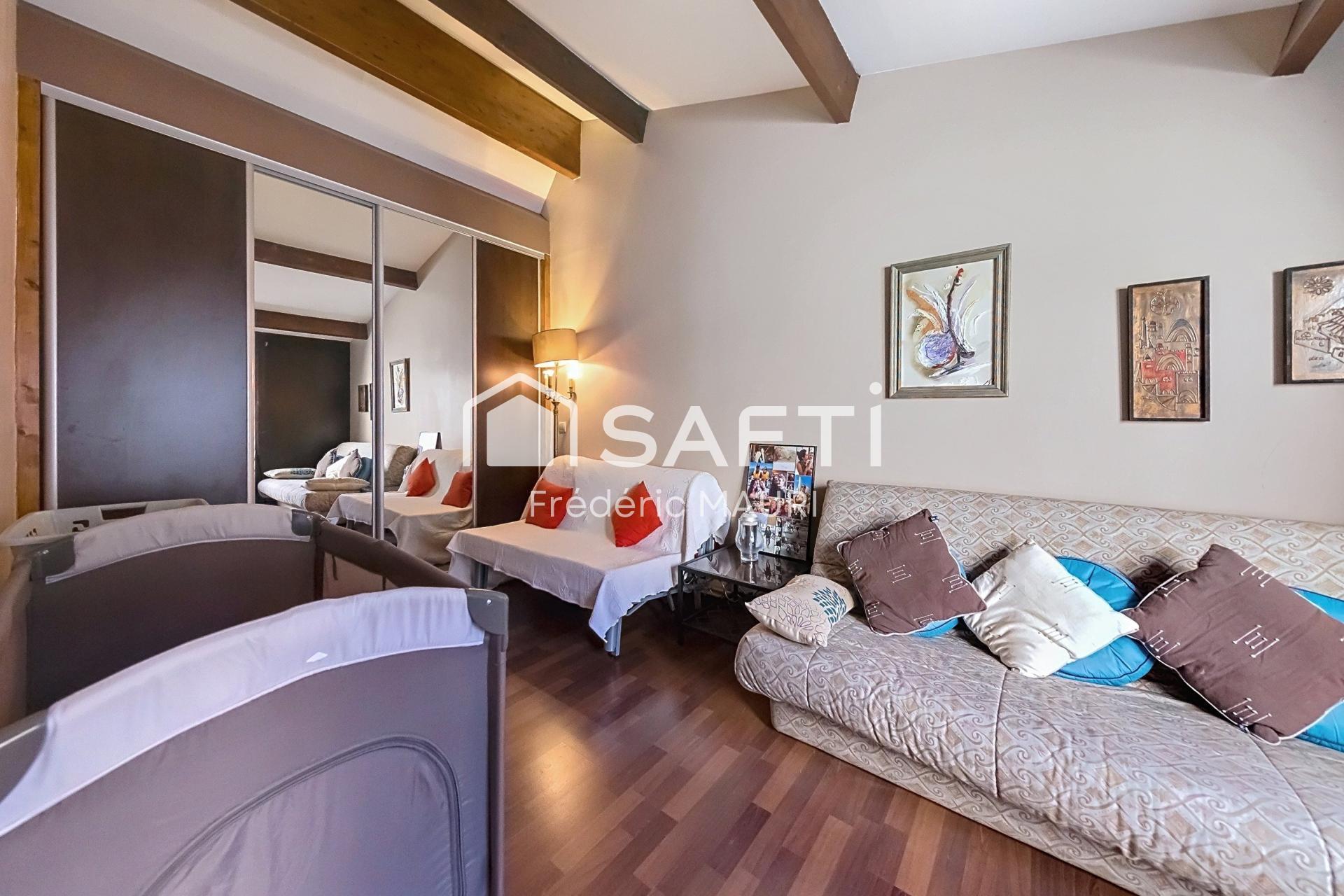 Maison a louer courbevoie - 5 pièce(s) - 130 m2 - Surfyn