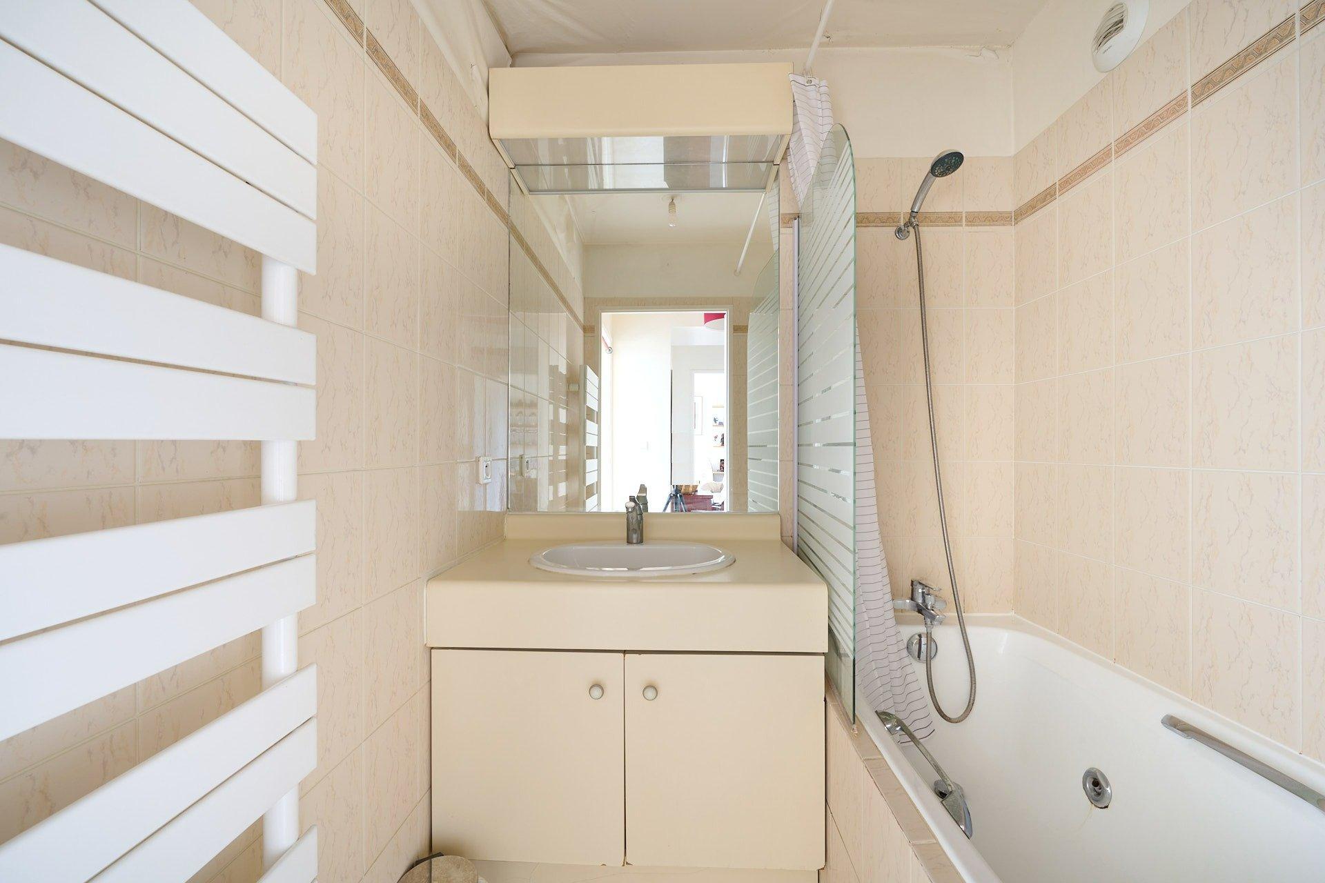 Maison a louer courbevoie - 2 pièce(s) - 46 m2 - Surfyn