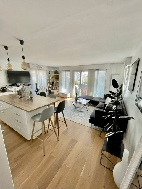 Maison a louer courbevoie - 3 pièce(s) - 71 m2 - Surfyn