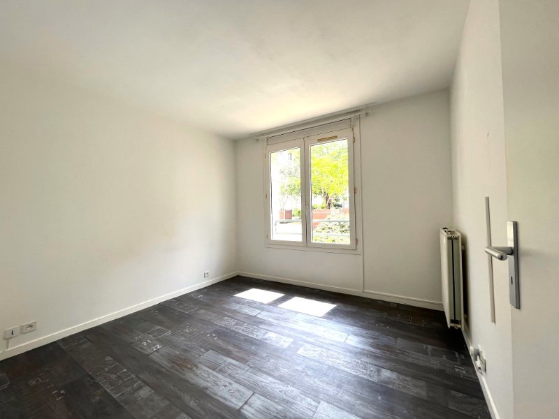 Maison a louer courbevoie - 4 pièce(s) - 75 m2 - Surfyn