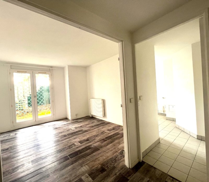 Maison a louer courbevoie - 4 pièce(s) - 75 m2 - Surfyn